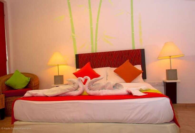 디럭스 룸, The Kent