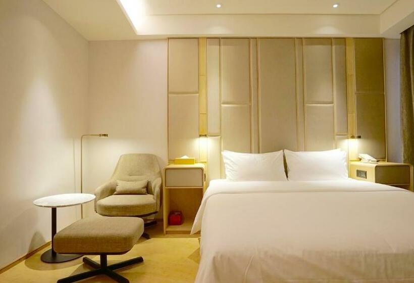 Superior Oda, Ji  Shanghai Huangpu Binjiang Xizang Nan Road