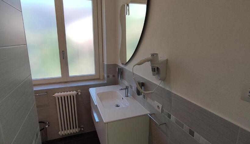 Номер Стандарт Вид на Сад, Amata Valgre Affittacamere, Comfort E Pulizia Eccezionali!!