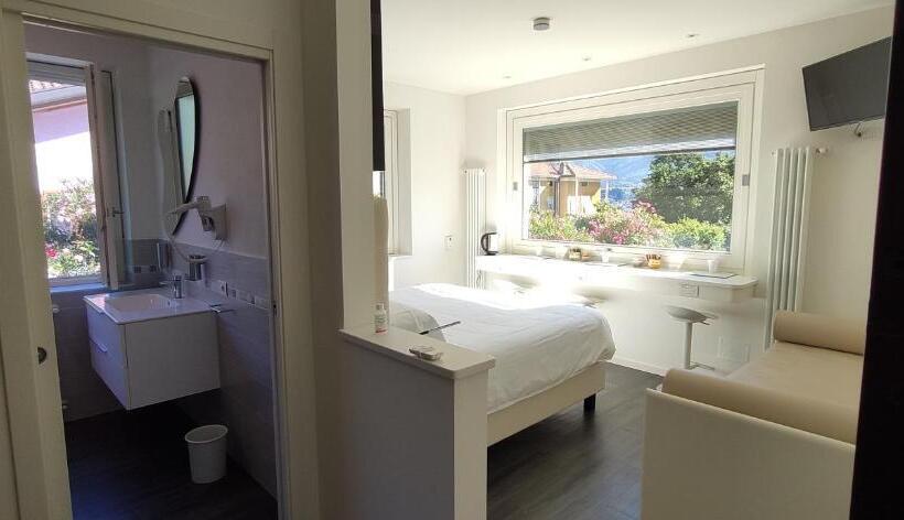 Номер Стандарт Вид на Сад, Amata Valgre Affittacamere, Comfort E Pulizia Eccezionali!!