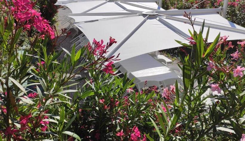 Номер Стандарт Вид на Сад, Amata Valgre Affittacamere, Comfort E Pulizia Eccezionali!!