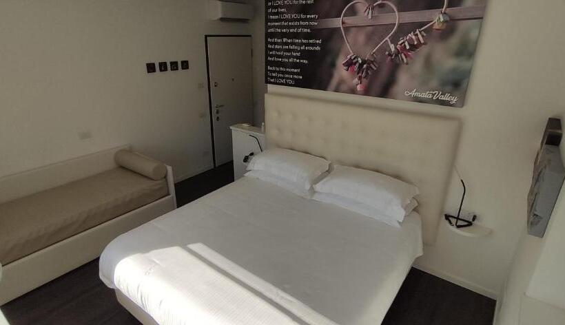 Номер Стандарт Вид на Сад, Amata Valgre Affittacamere, Comfort E Pulizia Eccezionali!!