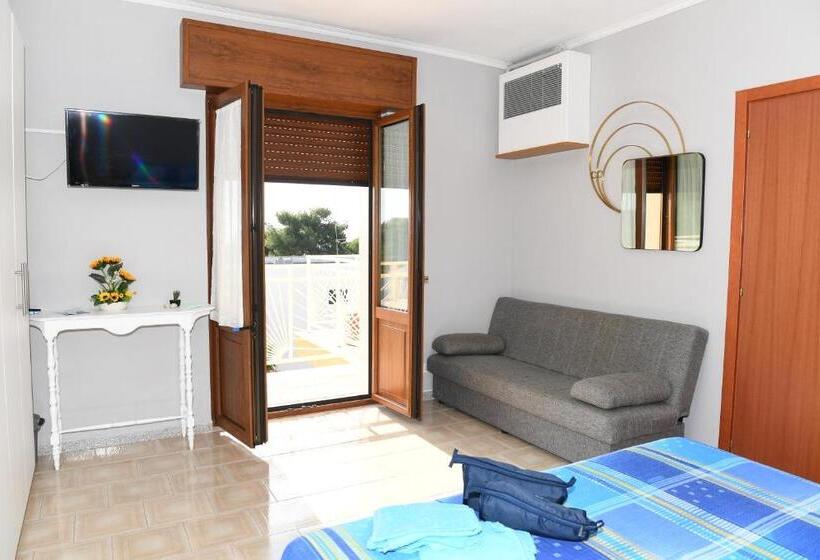 标准三人间外部浴室, B&b Il Canto Del Mare