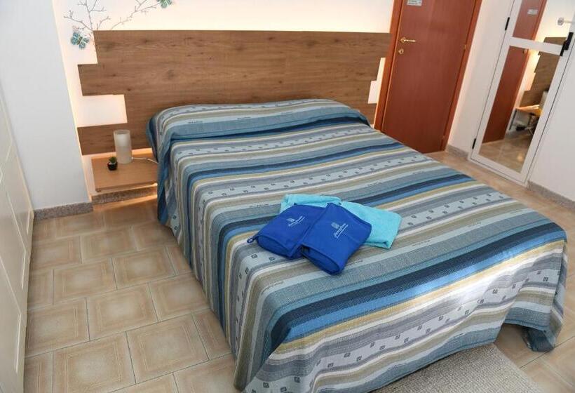 Standard room with outdoor bath, B&b Il Canto Del Mare