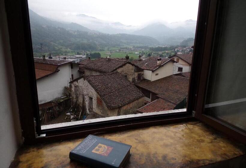 חדר סטנדרט לארבעה, B&b Rocca Di Bajedo