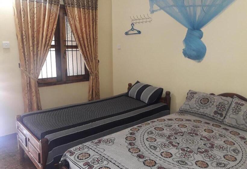 اتاق استاندارد, Naaval Beach Villa & Rooms