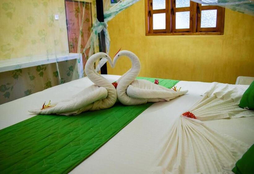 חדר דלוקס, Omeesha Beach