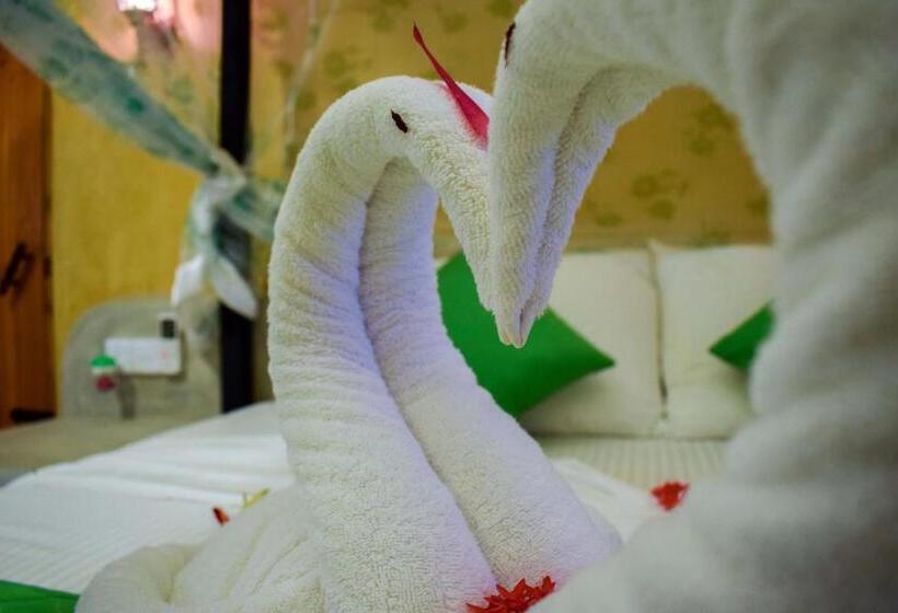 חדר דלוקס, Omeesha Beach