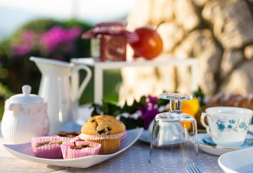 סוויטת ג'וניור נוף לגינה, B&b A Casa Di Silvia