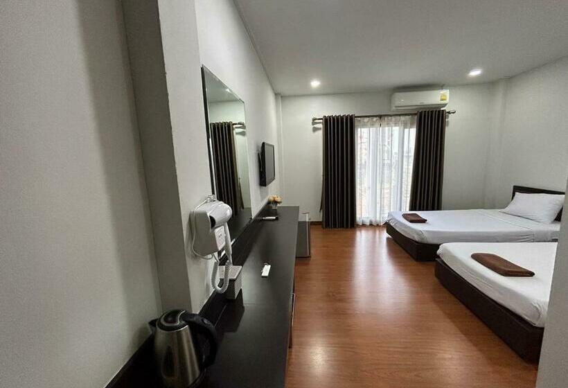 חדר דלוקס, Bordin