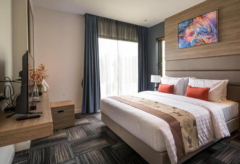 Семейное Студио, Greenville Laguna