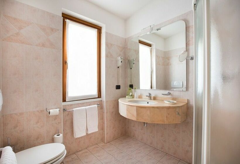 اتاق استاندارد, Piuro