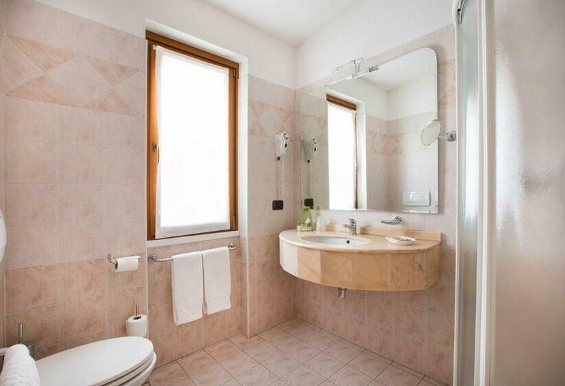 اتاق استاندارد, Piuro