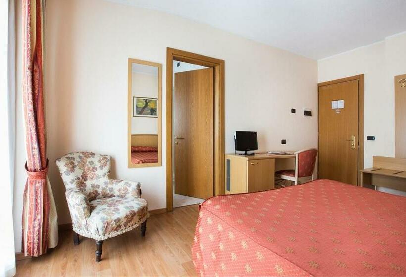 اتاق استاندارد, Piuro