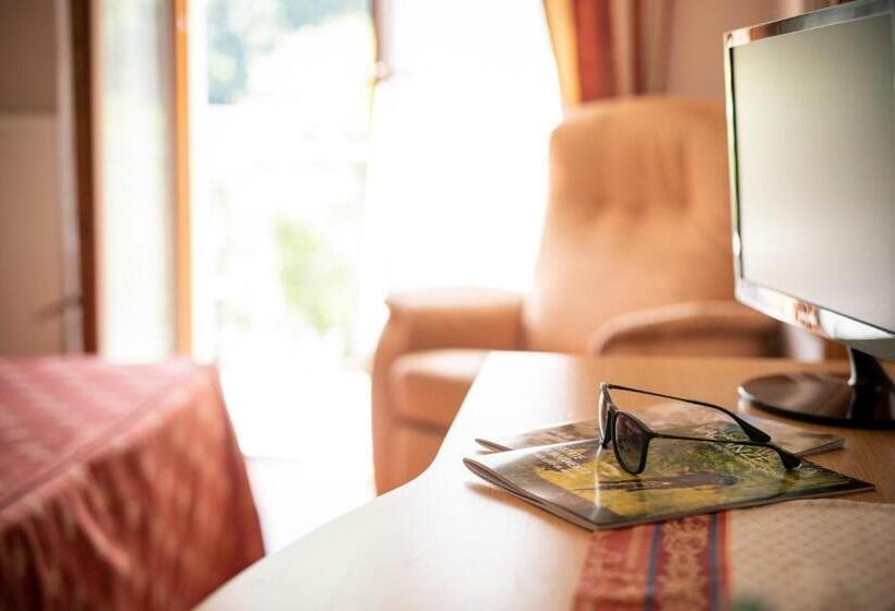 اتاق خانوادگی, Piuro