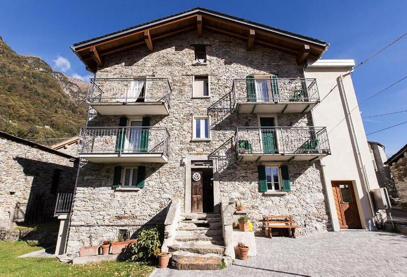 استودیوی استاندارد, Piuro