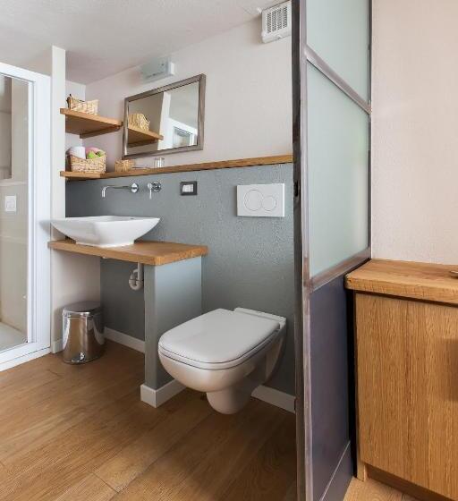 استودیوی استاندارد, Piuro