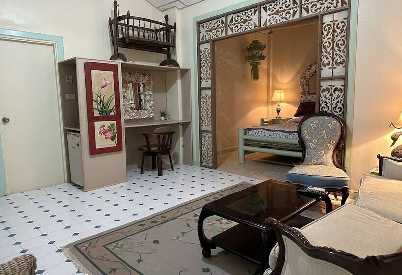 スーペリアールーム, Mairood Resort