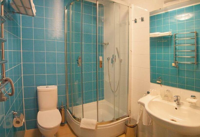 اتاق استاندارد, Schiller