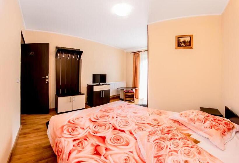 غرفة قياسية, Vila Nico