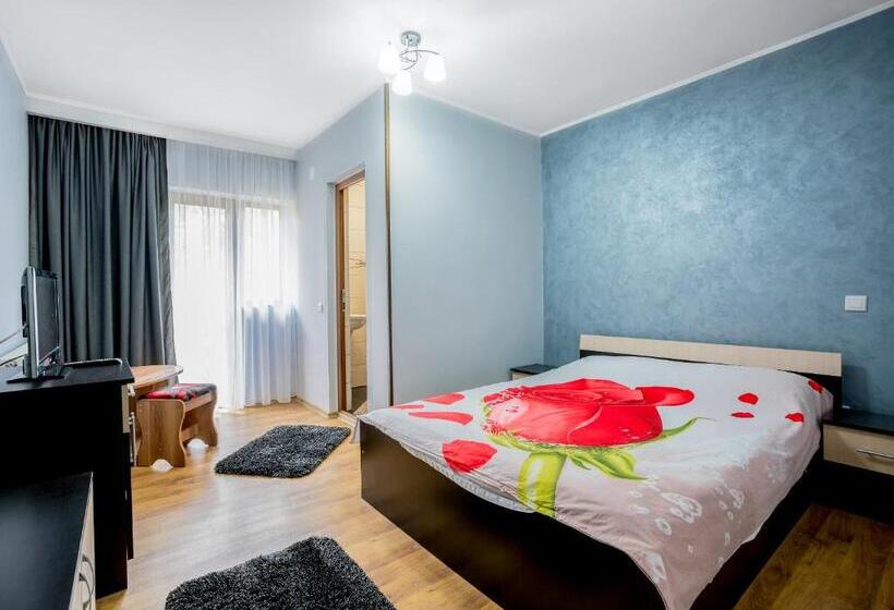 غرفة قياسية, Vila Nico