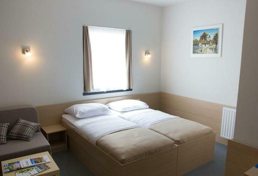 Номер Стандарт с Балконом, Lika Jug