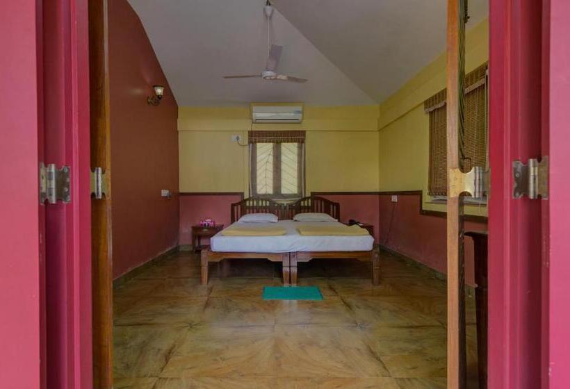 בקתת חדר, Shantai By The Lake