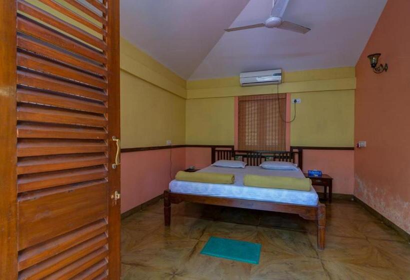 בקתת חדר, Shantai By The Lake