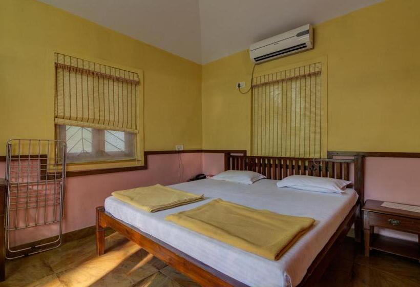 חדר דלוקס לארבעה, Shantai By The Lake