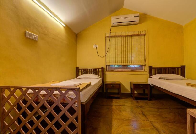 חדר דלוקס לארבעה, Shantai By The Lake