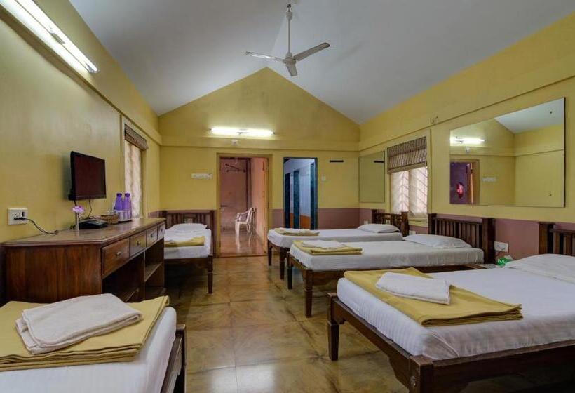 חדר משפחתי, Shantai By The Lake