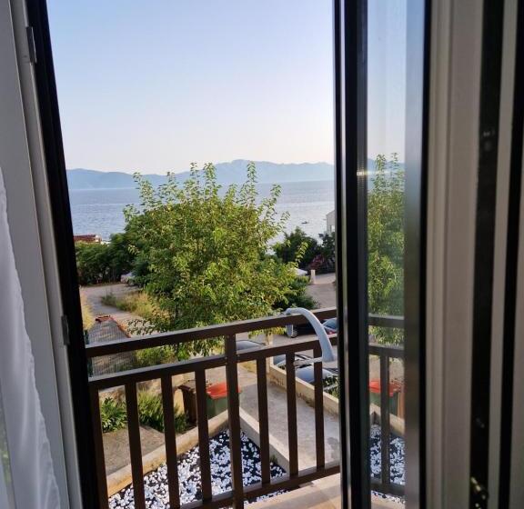 景色の見えるスタンダード４人部屋, Guest House Lidus