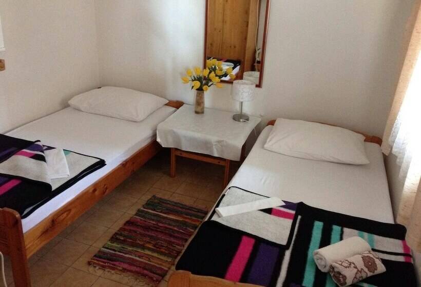 エコノミールーム, Guest House Lidus