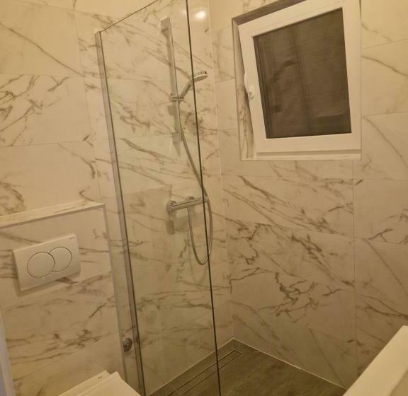 ガーデンビュースタンダードルーム, Guest House Lidus