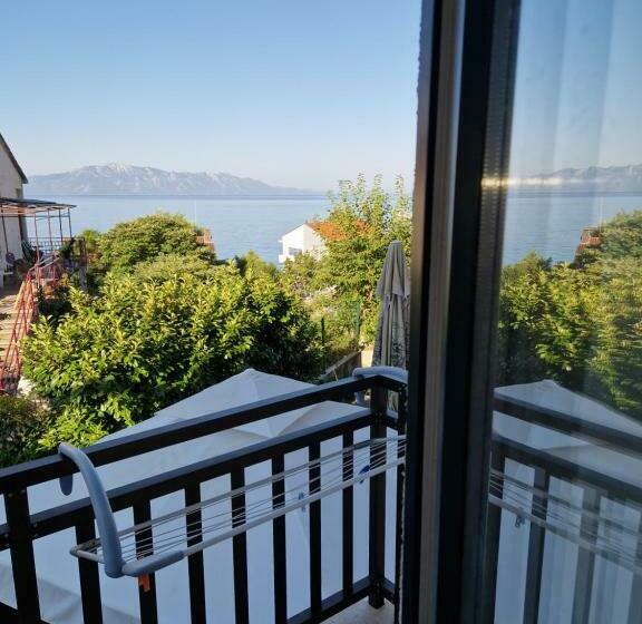 Номер Стандарт Вид на Море, Guest House Lidus