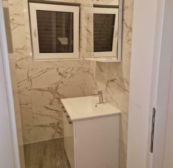 オーシャンビュースタンダードルーム, Guest House Lidus