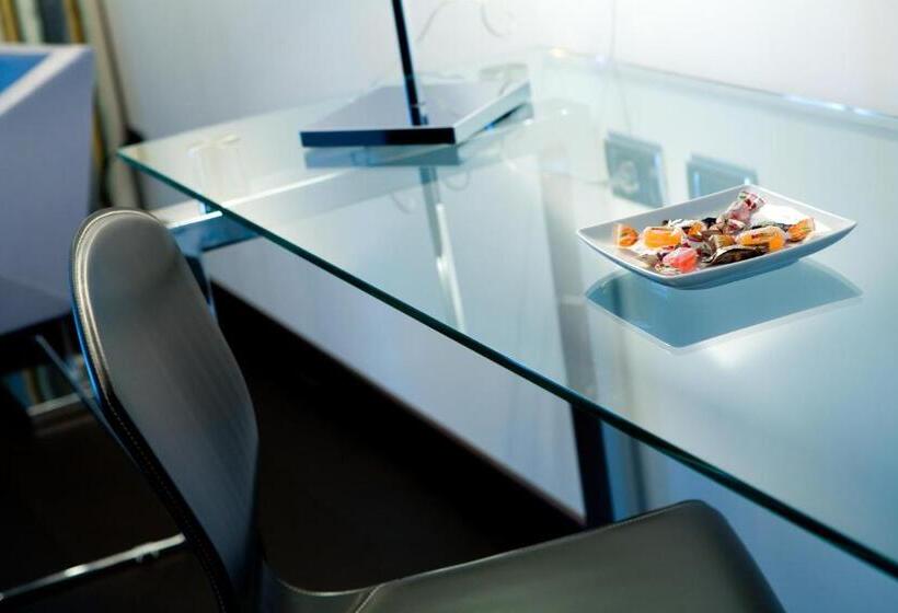 غرفة كومفورت فردية, Napoleon