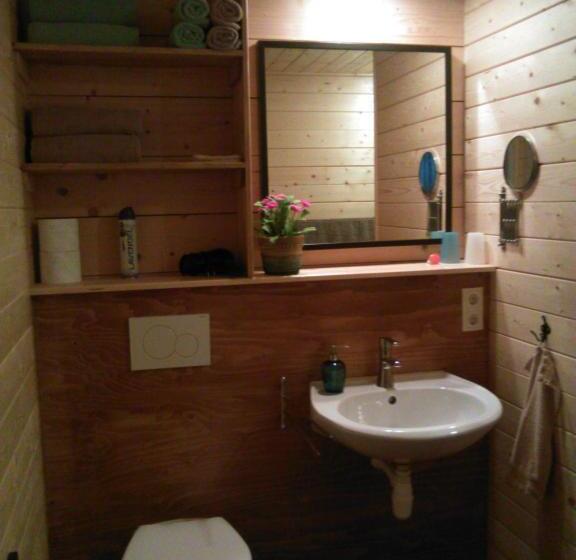 小室, B&b De Luttikhoeve