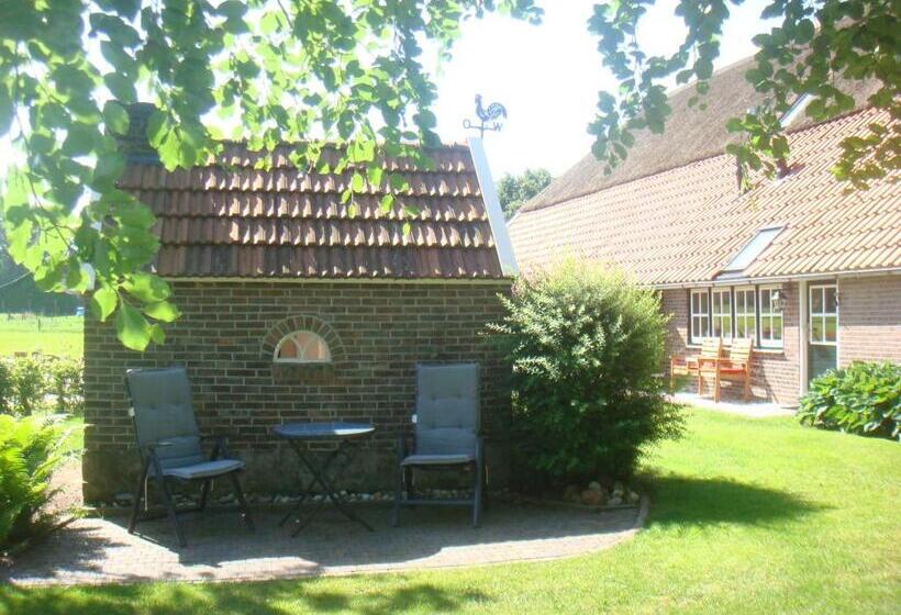 小室, B&b De Luttikhoeve