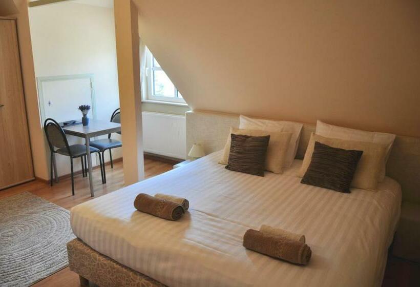 Номер Стандарт, B&b Latemberg