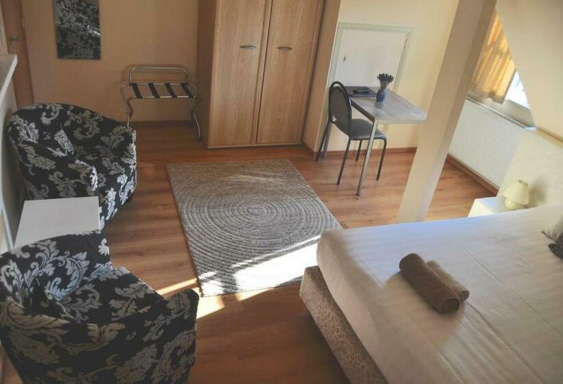 Номер Стандарт, B&b Latemberg