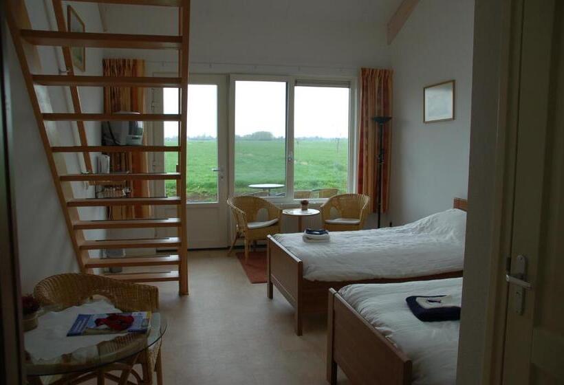 Семейный Номер, Boerderij De Verwondering