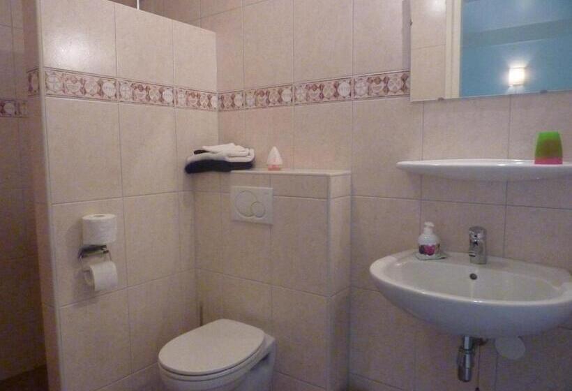 Номер Стандарт, Boerderij De Verwondering