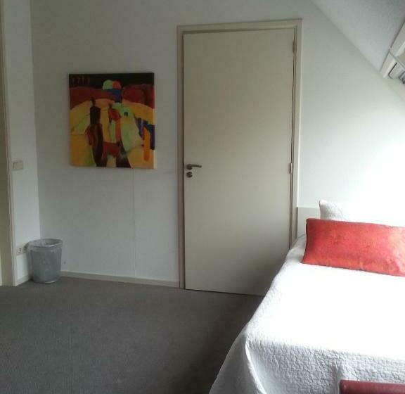 חדר סטנדרט לשלושה, Piaam State