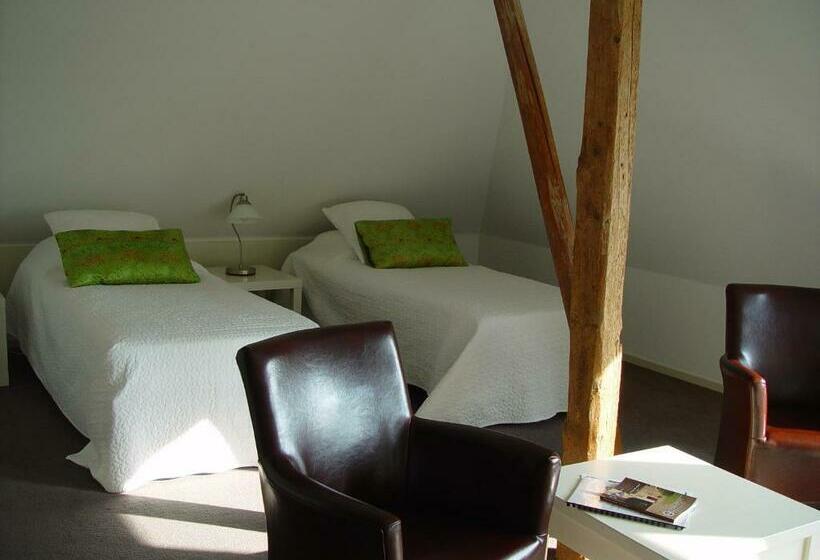 חדר סטנדרט לארבעה, Piaam State