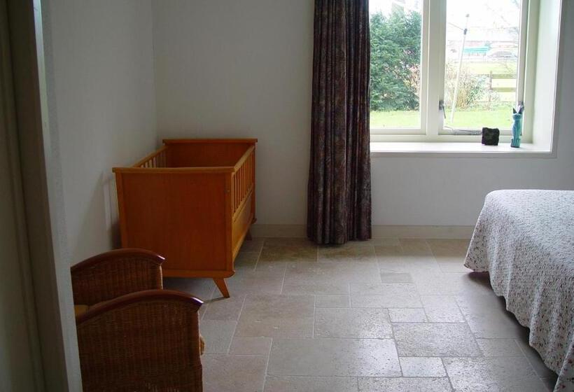 דירת שלושה חדרים, Piaam State