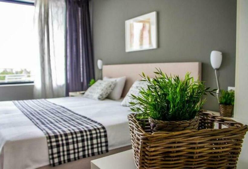 Номер Стандарт с Балконом, Family Hotel Friends Villa