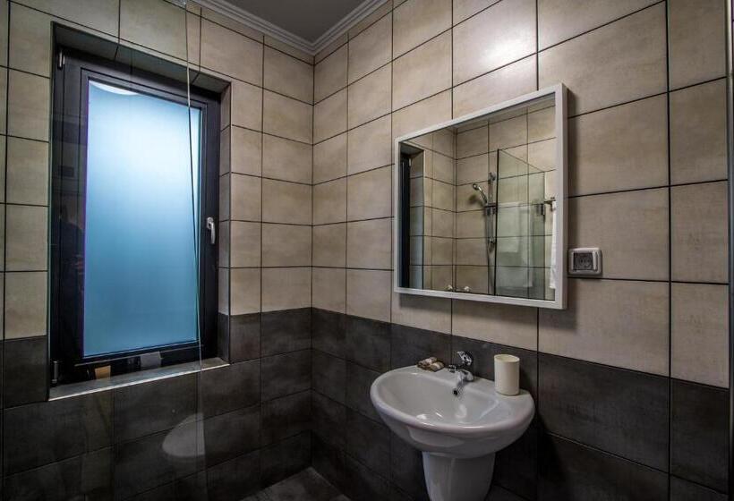 דירת חדר עם טרסה, Family Hotel Friends Villa