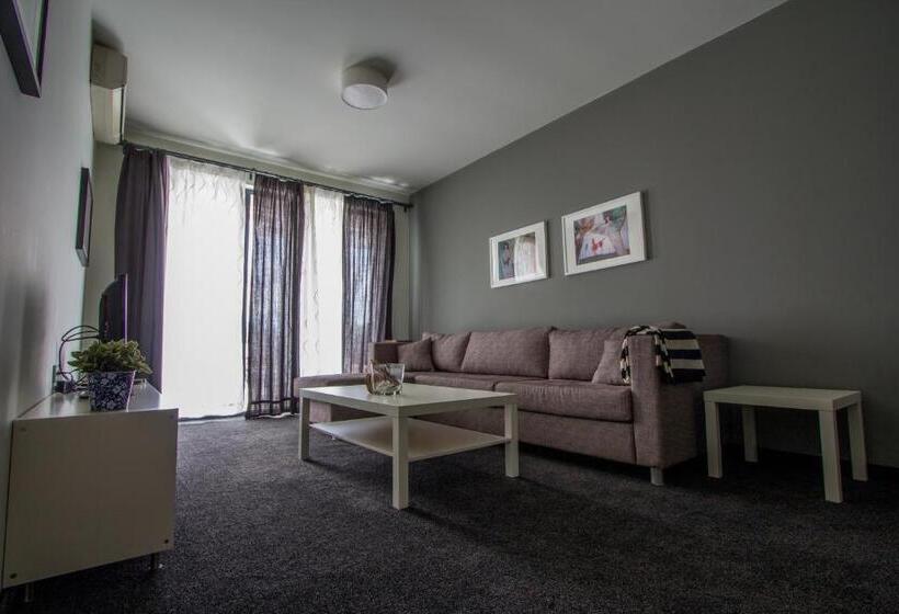 Апартаменты 2 Спальни, Family Hotel Friends Villa