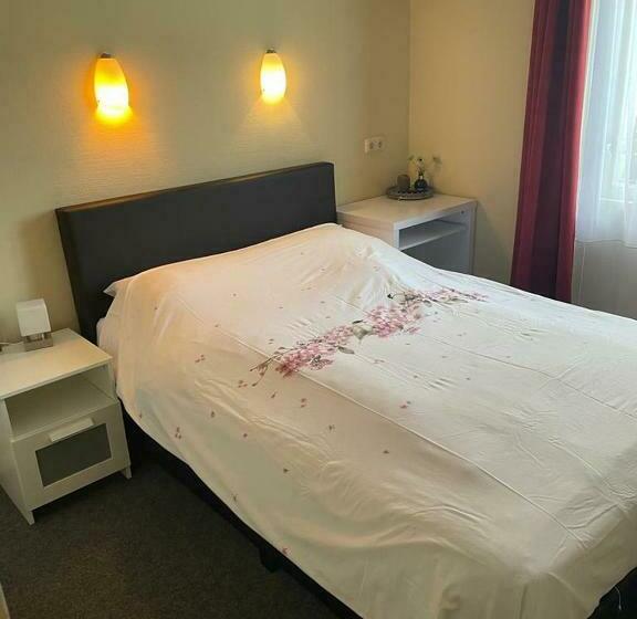 标准间, Café Restaurant Snackbar Beerzerveld